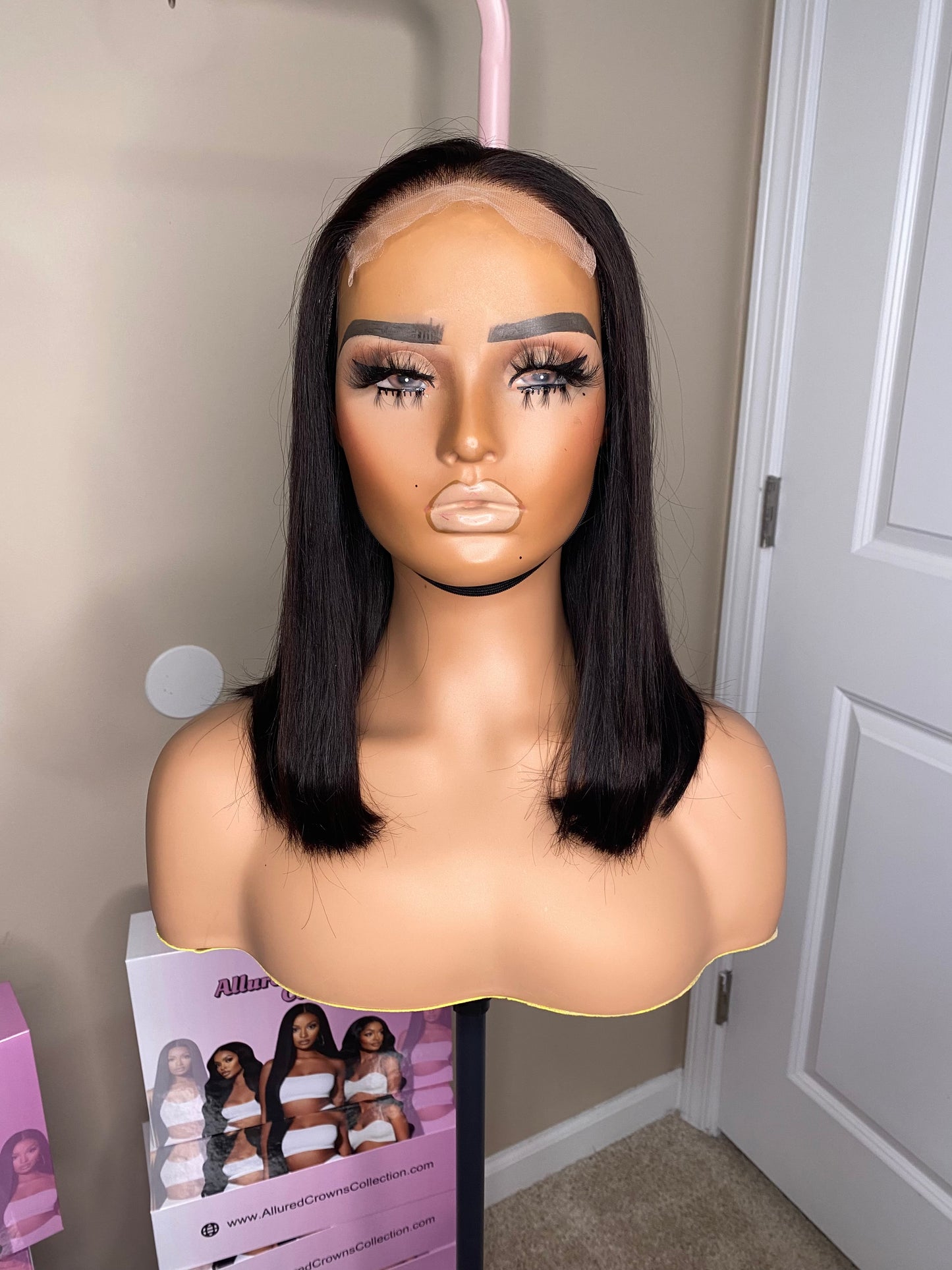 14” Straight Bob Wig (Hair on Hand)